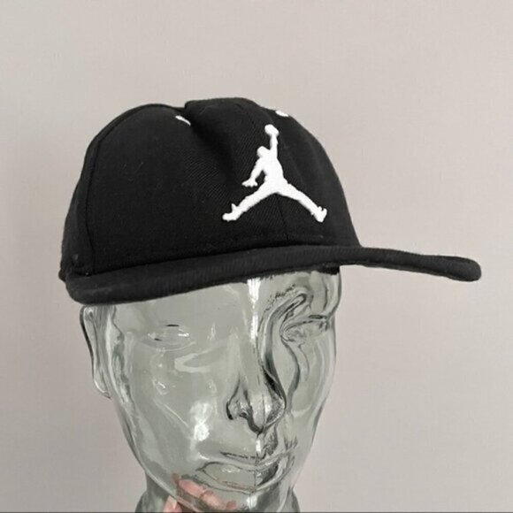 Nike Air Jordan Jumpman Black Wool Snapback Cap - Unisex - Picture 3 of 7